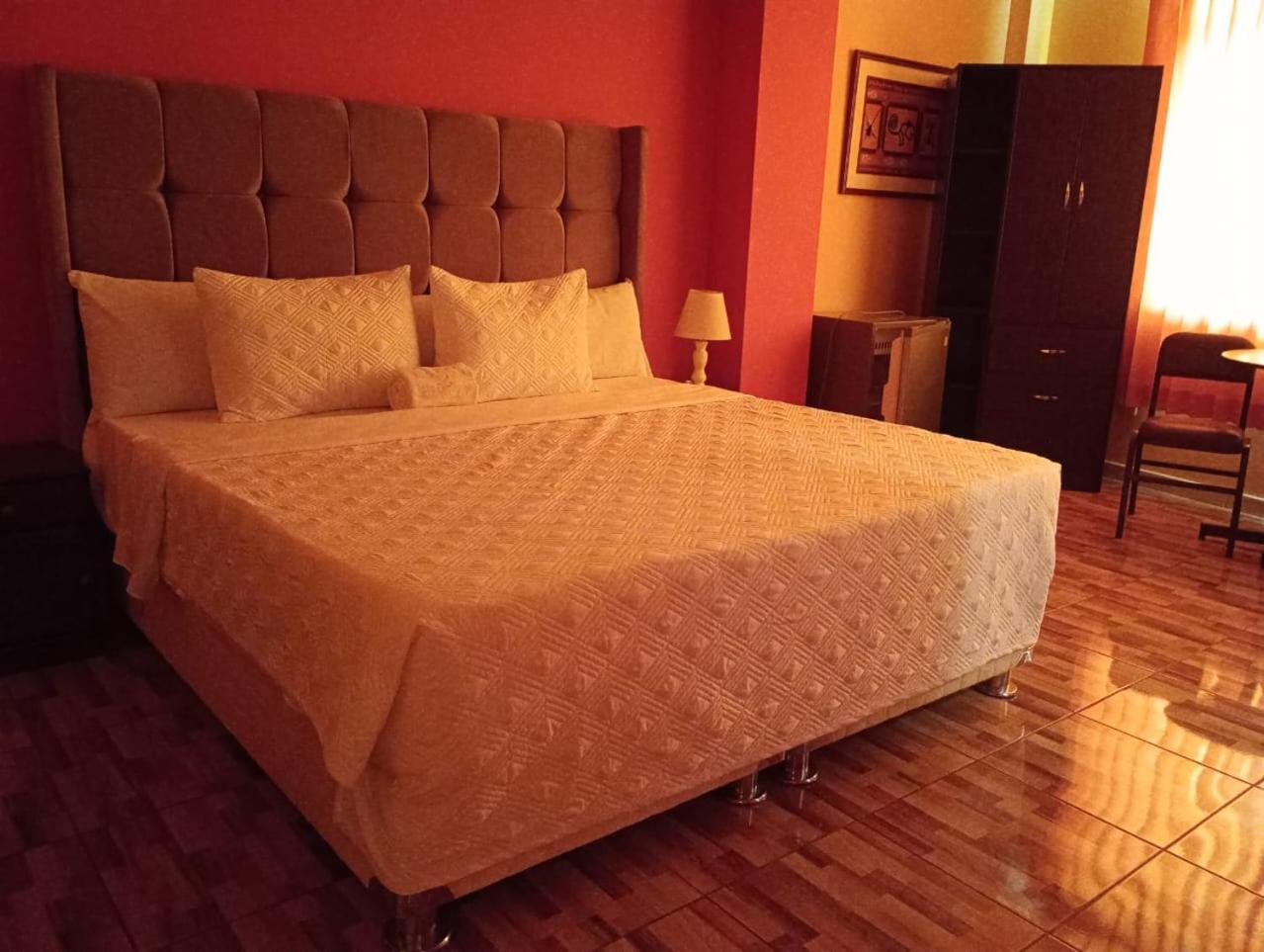 Madison Suite Tacna Buitenkant foto