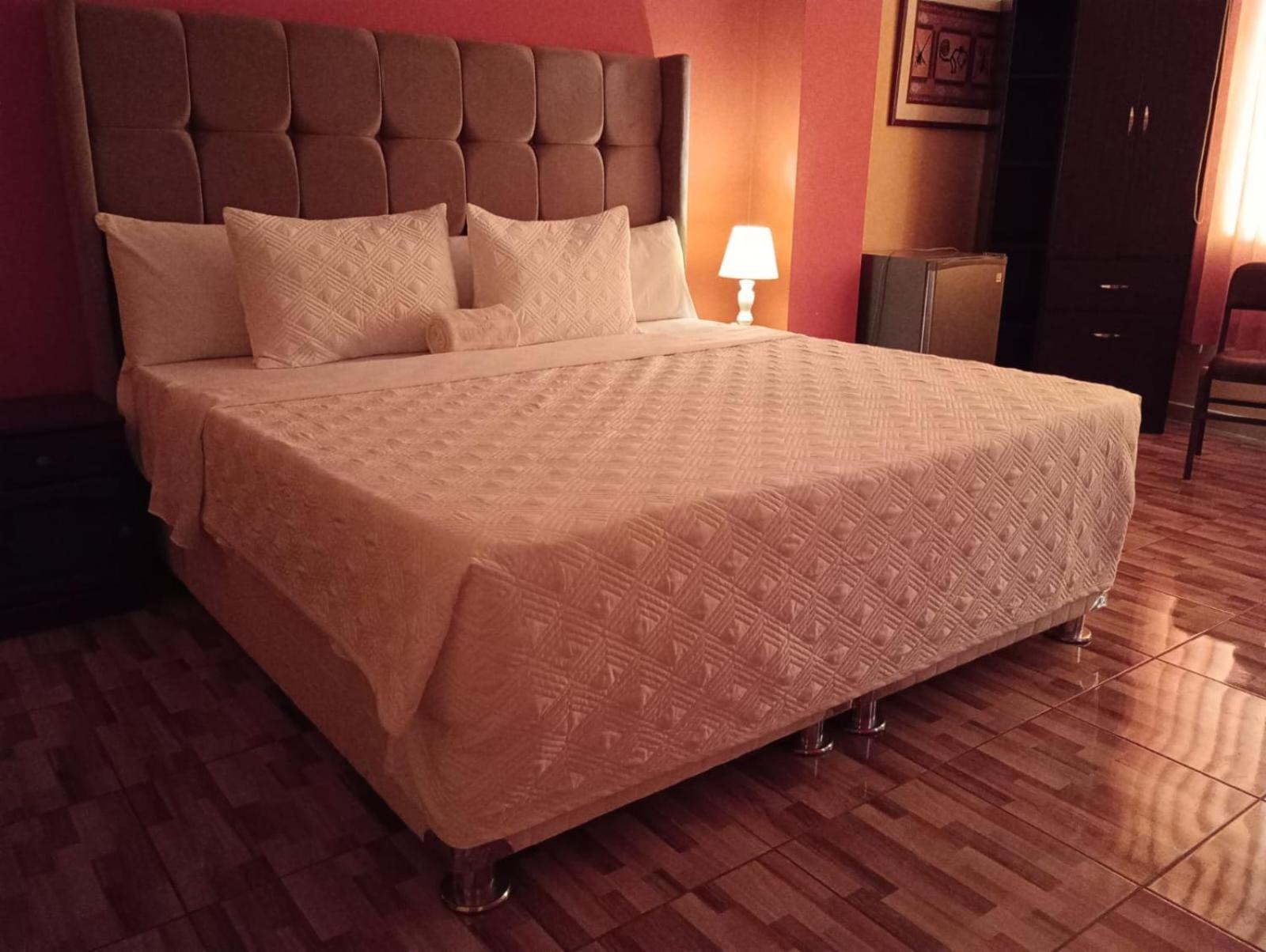 Madison Suite Tacna Buitenkant foto